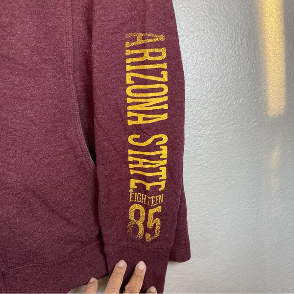 Champion hoodie XL - Image 5