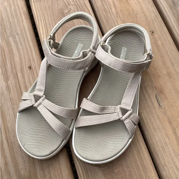 COMFY SKECHERS sandals🌷 - Image 10
