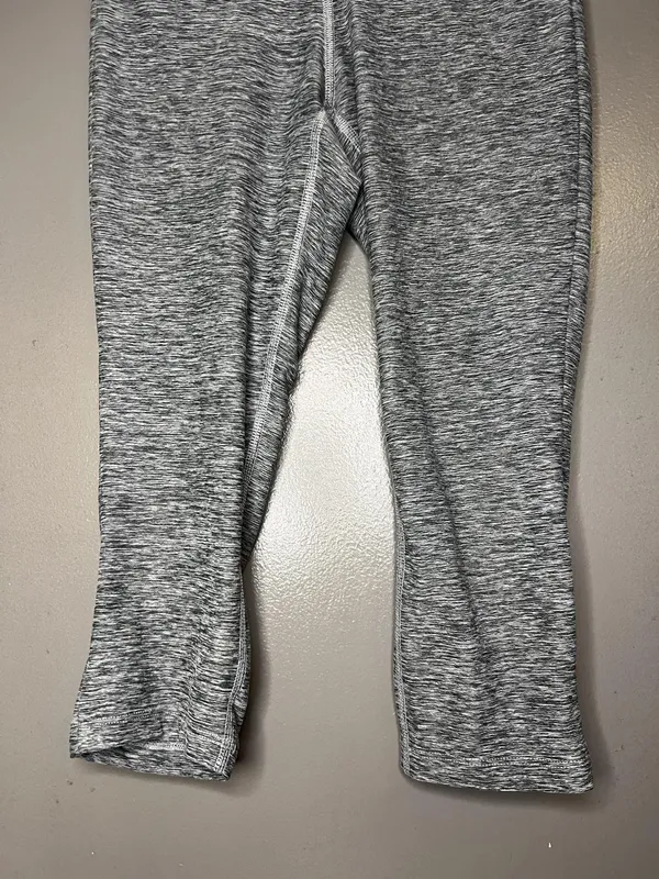 New Balance Leggings Womens Small Gray NB Dry Capri Yoga Pants Stretch Athletic - Image 4