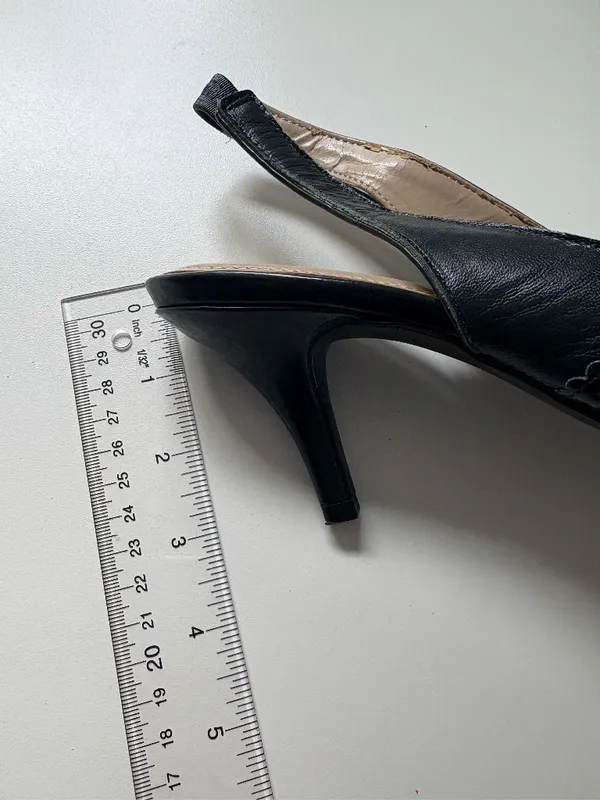 Ellen Tracy - Bindy- Dark Blue Classic Kitten-heel Pump - Size‎ 8. - Image 8