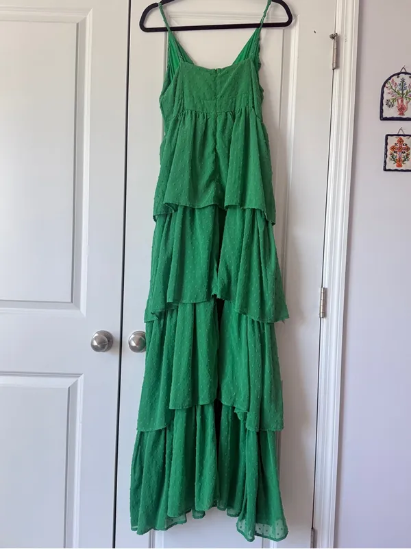 eesome Green Tiered Spaghetti - Image 2