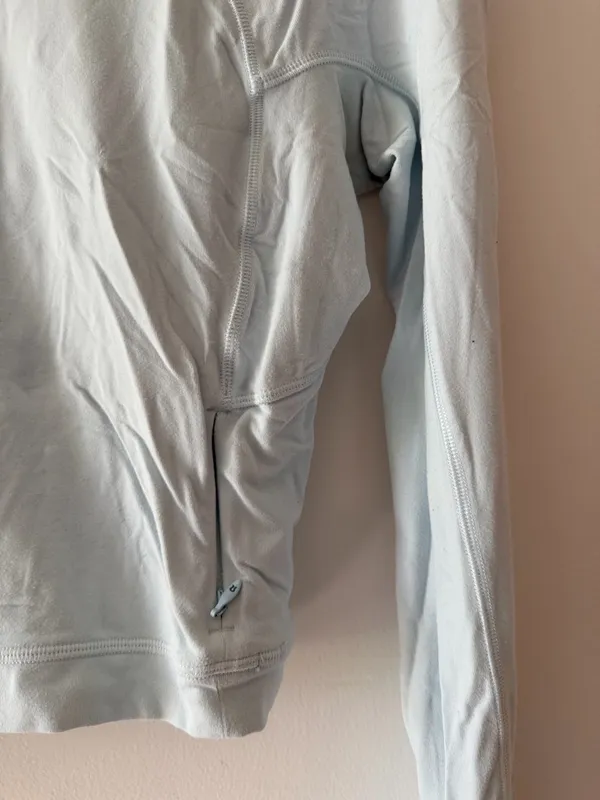 Lululemon Its Rulu Run Cropped Half Zip in Powder Blue Size 8 Athletic Pullover - Image 5