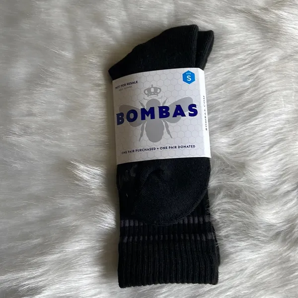Bombas Women’s size 4-71/2/Youth Size 9-4 Solid Black Calf Socks NWT LAST PAIR - Image 8