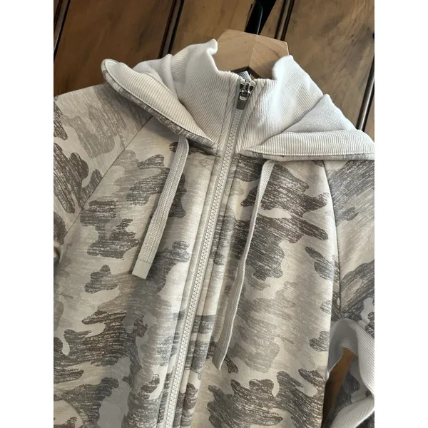 Athleta Triumph Printed Hoodie Jacket, Grey Gypsum Camo Size Small Activewear - Image 3