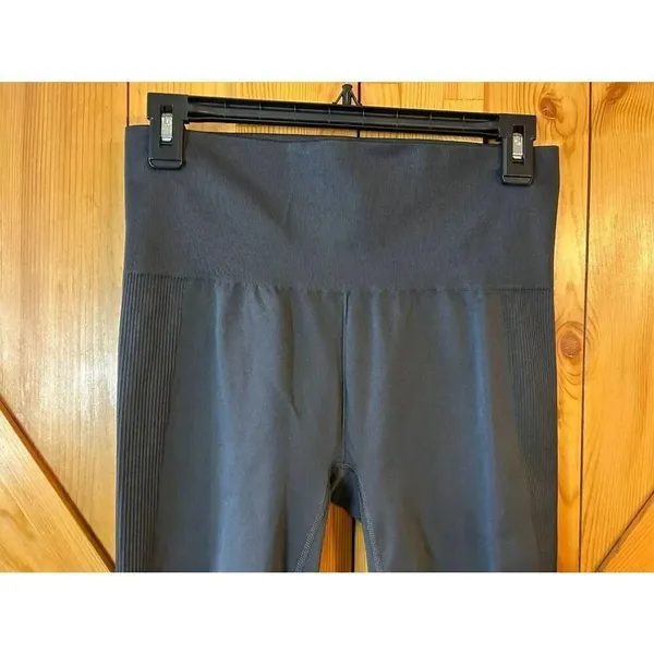 The North Face 7/8 Gray Athletic Leggings Partially Ribbed Size Large (8733) - Image 2