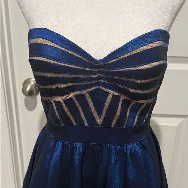 Aidan Mattox Women's Spaghetti Sequined Tulle Party Dress Size 6. EUC - Image 3