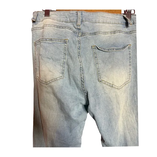 Source Unknown Jeans Women Large Light Wash Distressed Flare Jeans High Rise Bell‎ Bottoms - Image 2