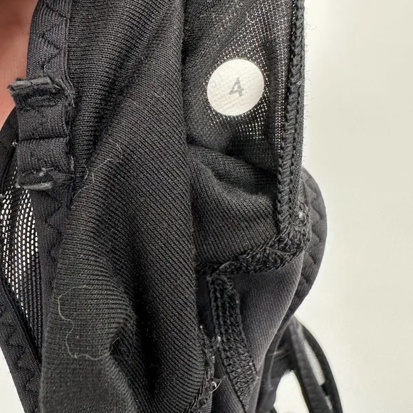 Lululemon‎ size 4 Fresh in Mesh black bra tank luxtreme mesh black silver - Image 8