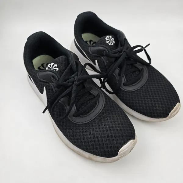 Nike Womens Tanjun DJ6257-004 Black Running‎ Shoes Sneakers Size 7 - Image 3