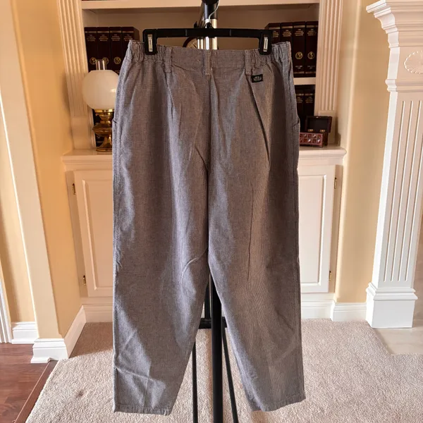 VTG LEE Women's Relaxed Fit Plaid Trouser - Image 4