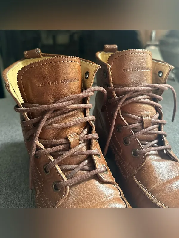 Frye Dakota Moc Toe Ankle Boots Size 6 - Image 2