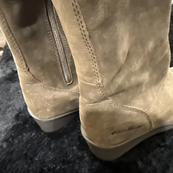 Eddie Bauer Women's Wedge Boots In Dark Olive Green SZ 8.5 - Image 8
