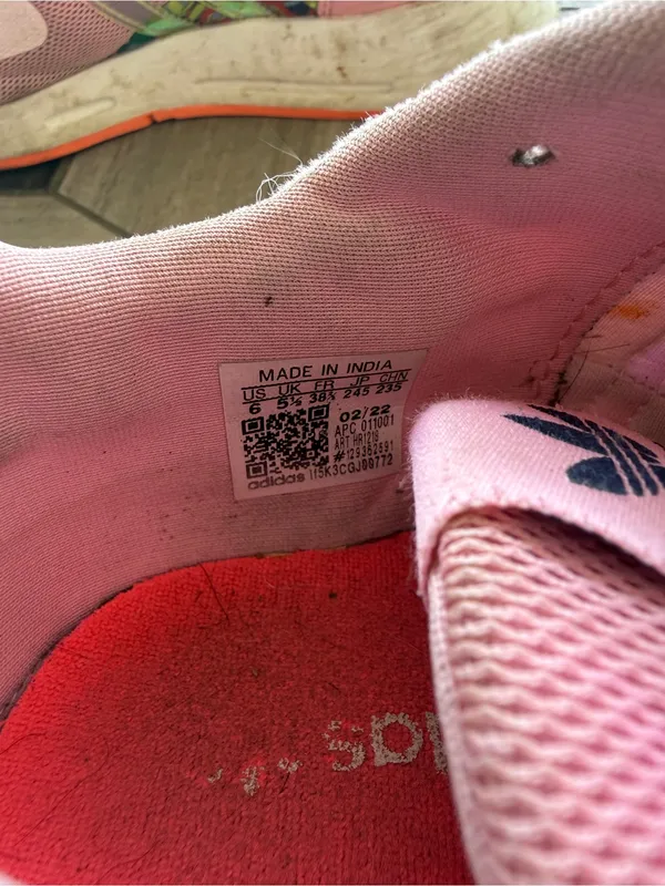Adidas NMD R1 Pink Floral Iridescent Sneakers Women’s Size 6 - Image 10