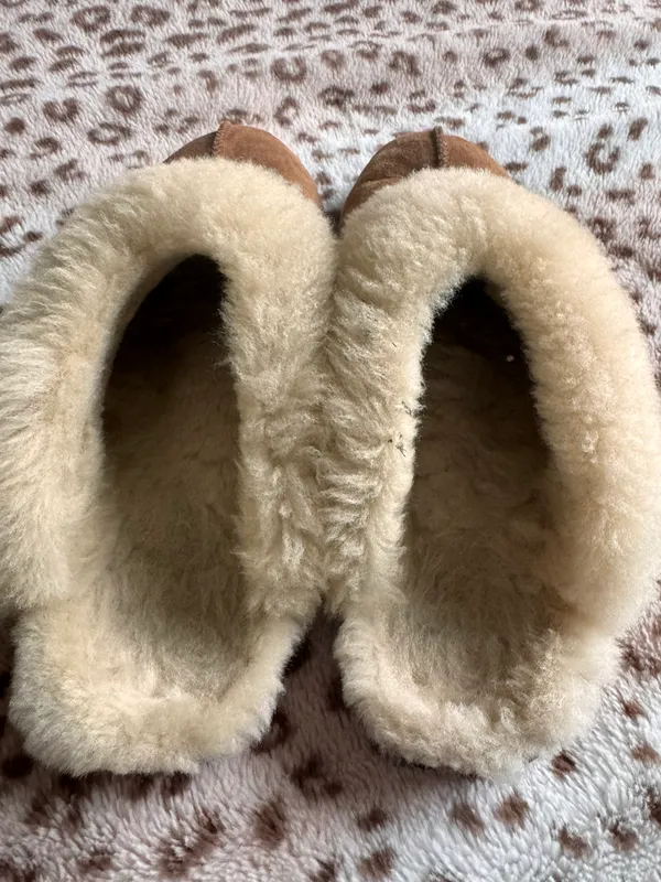 UGG slippers - Image 7