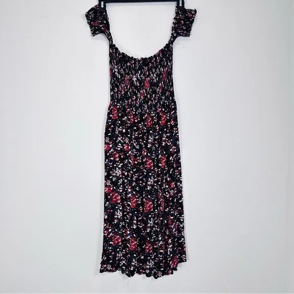 Lulus Ditsy Floral Dark Off‎ the Shoulder Smocked Bodice Midi Dress Milkmaid Med - Image 6