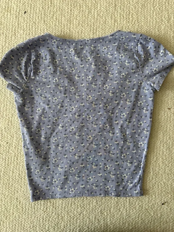 Hollister Purple Floral Top - Image 3