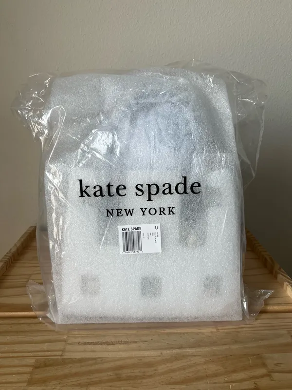 Kate Spade Purse - Image 13