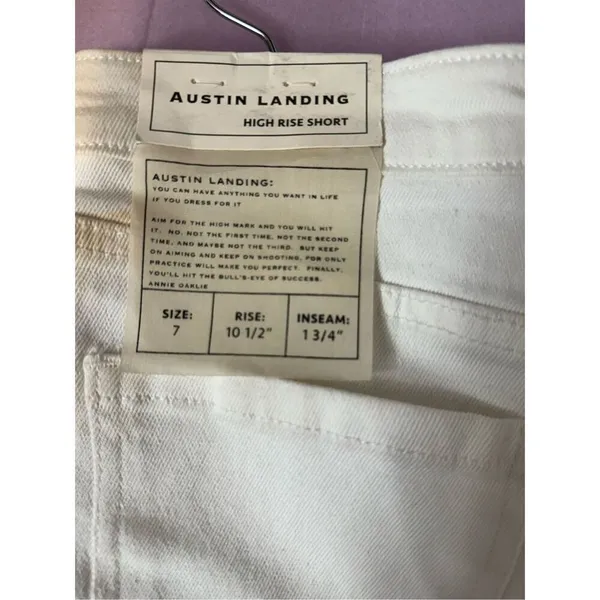 Austin landing white HIGH RISE SHORT - Image 2
