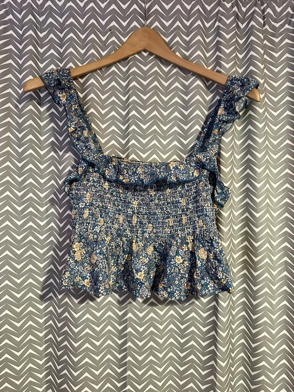 NWT Natural Life | Angelina Smocked Top - Blue Ditsy Floral, Large - Image 3