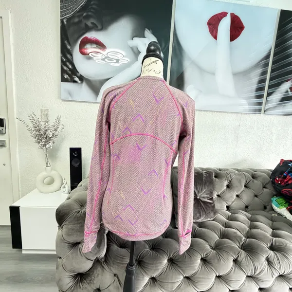 Lululemon Swiftly Tech Long Sleeve Crew Shirt Chevron Knit Purple Yellow Size 6 - Image 10