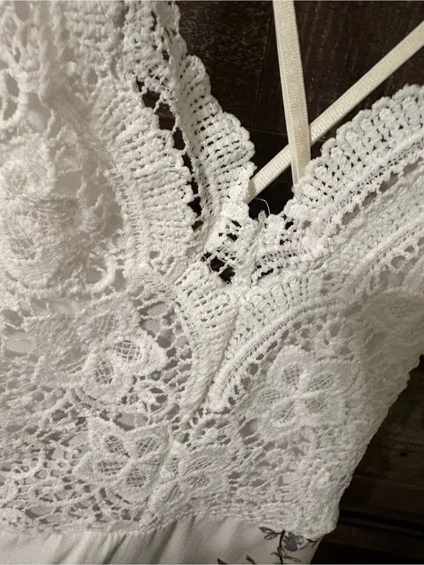ROMWE White Lace Bodice Floral Dress - Image 2