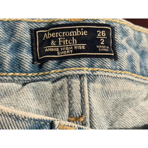 Abercrombie & Fitch Annie High‎ Rise Distressed Denim Shorts Light Wash 26/2 - Image 3