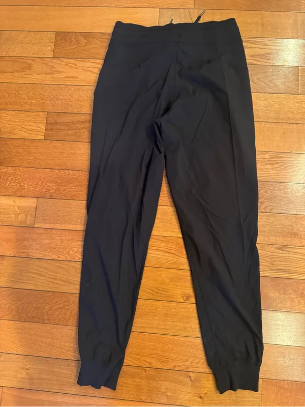 Lululemon Dance Studio Mid-Rise Jogger Full Length Black Size 6 NWOT - Image 6