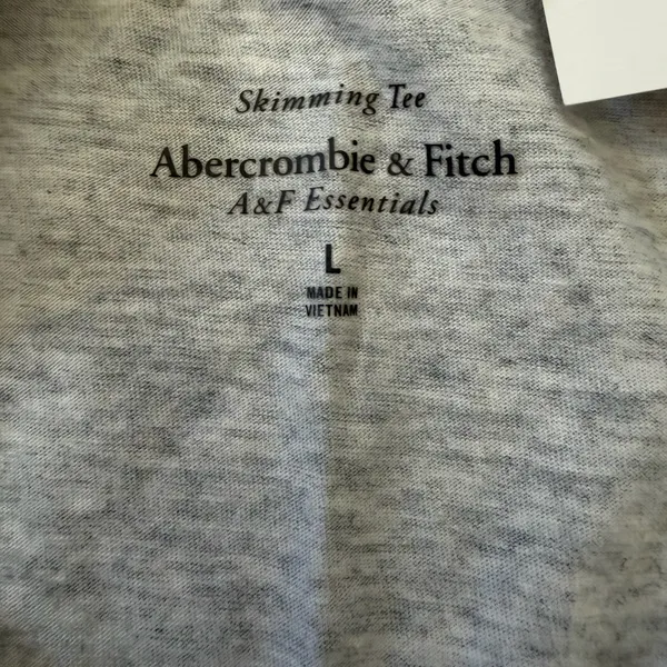 NWT- Abercrombie & Fitch Shania Twain Western Cotton Skimming Tee size large - Image 7