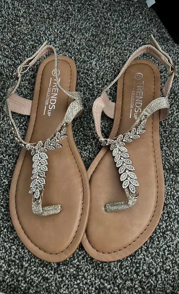 Champagne Glitter Sandals Tan Size 7.5 - Image 3