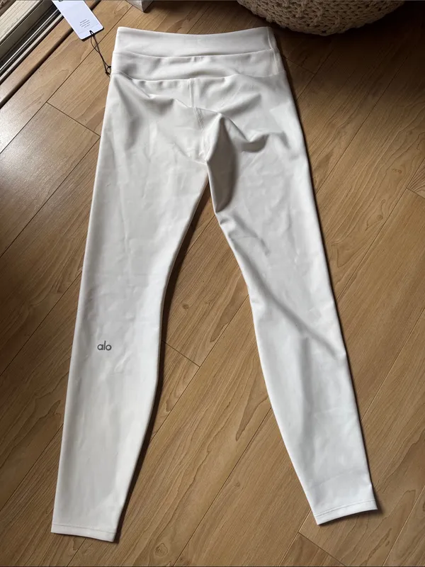 ALO Yoga Airlift High Waist Horizontal 7/8 Legging - Image 4
