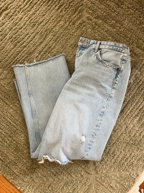 ZARA Wide-Leg High-Rise Jeans Raw Hem - Image 4