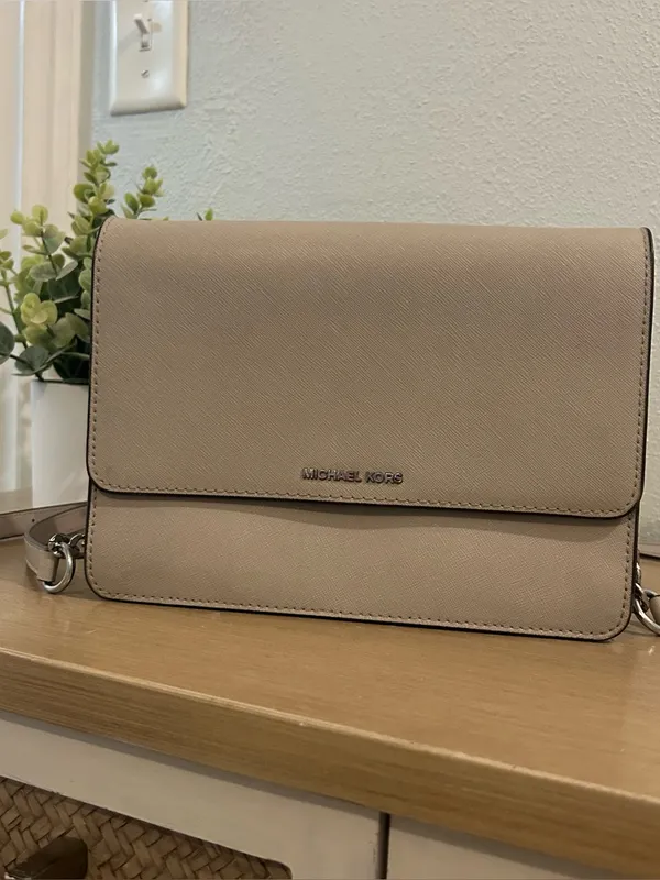 Michael Kors Beige Tan/Grey Crossbody Bag - Image 2