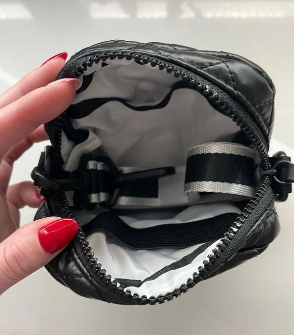 Vooray Crossbody Quilted Bag - Image 3