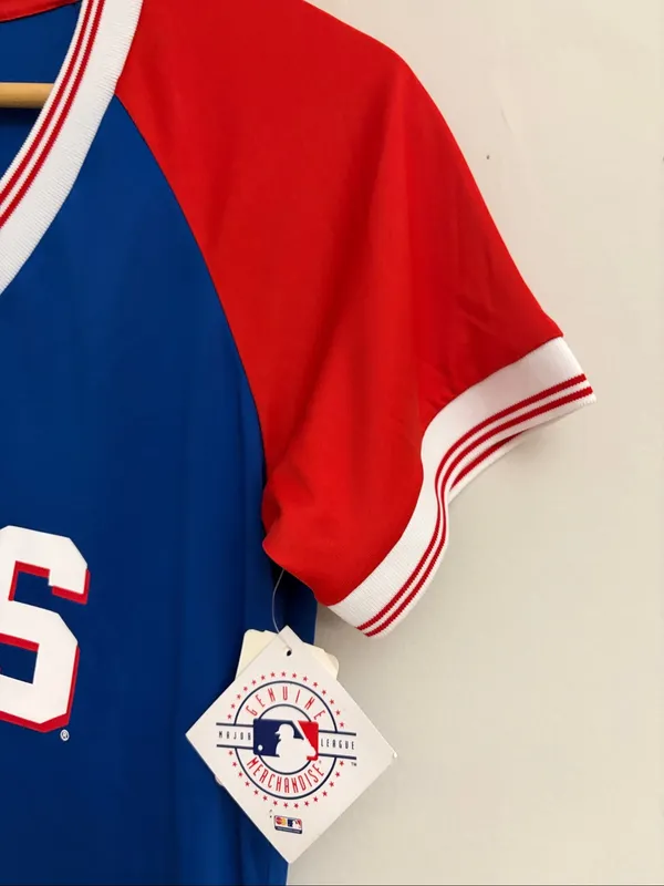 MLB Chicago Cubs V‑Neck Raglan Top in Blue & Red size M - Image 4