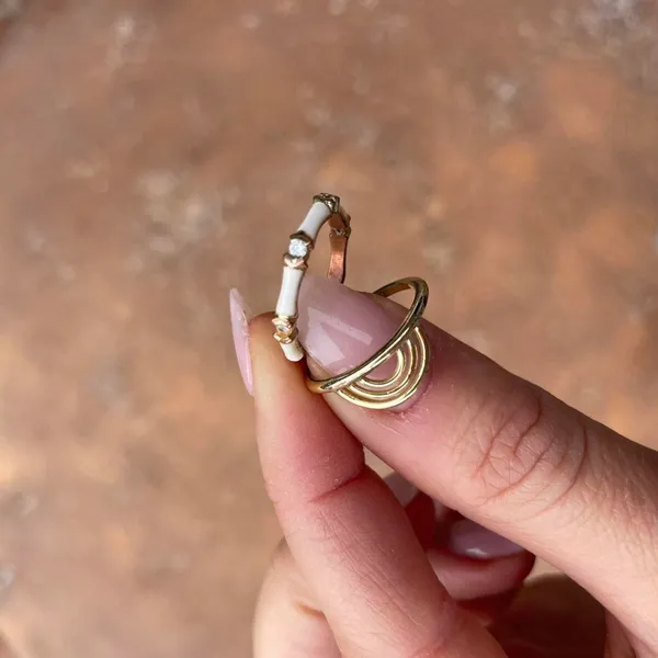 Pura vida Gold and white ring set sz 6 & adjustable / slight tarnishing - Image 5