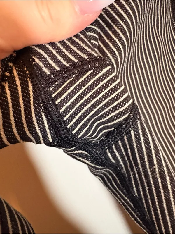 Lululemon Skinny Groove Pant. Great condition vintage - Image 5