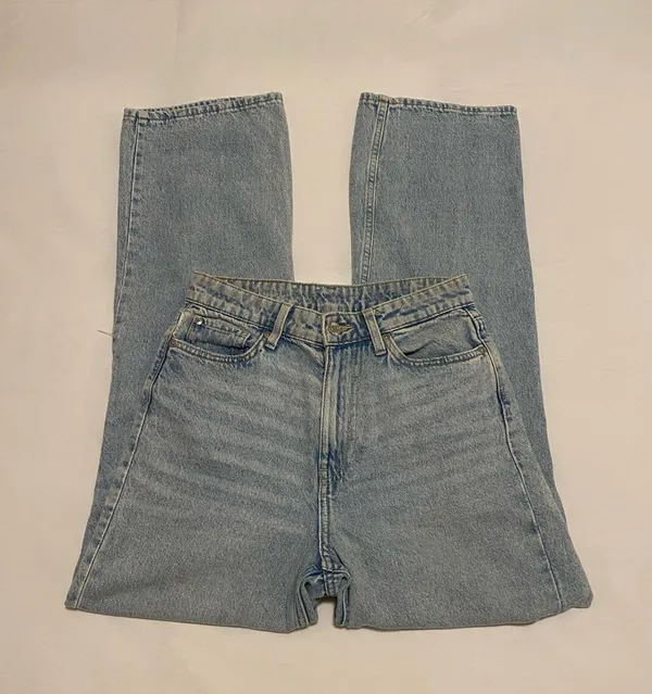 H&M Loose Straight High Jeans Light Denim Blue - Image 4