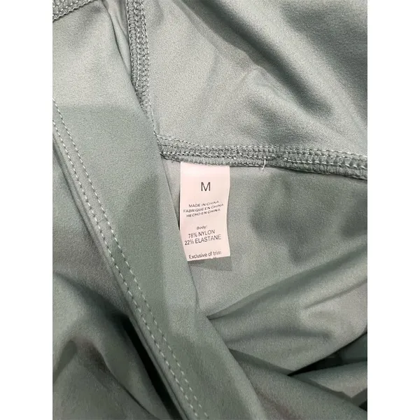 Womans Athletic Shorts M Green High-Waisted Seamless Activewear - Image 3