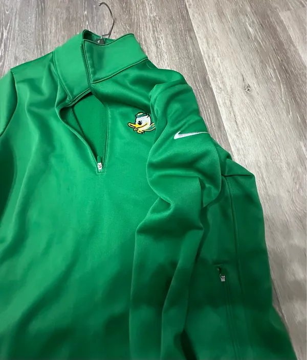 Nike Golf Green Pullover top is a size Large. - Image 7