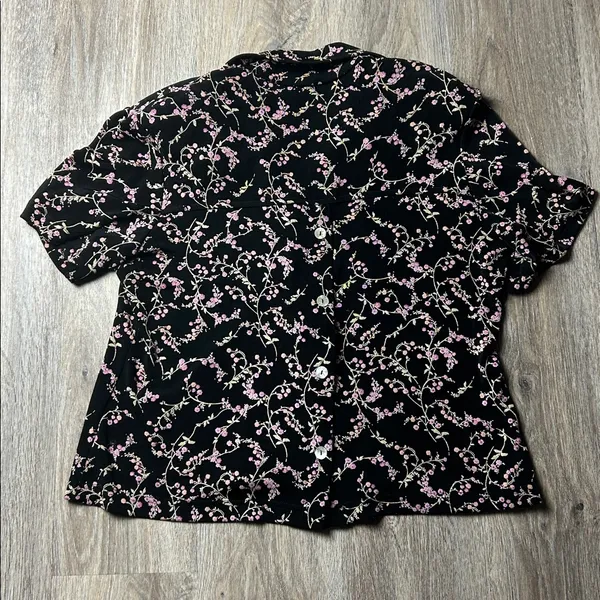Coldwater Creek Floral Black and Pink Top Size XL - Image 2