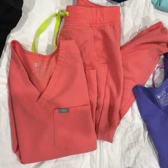 LIMITED EDITION Figs Hot Coral Catarina Scrub Top - Image 3