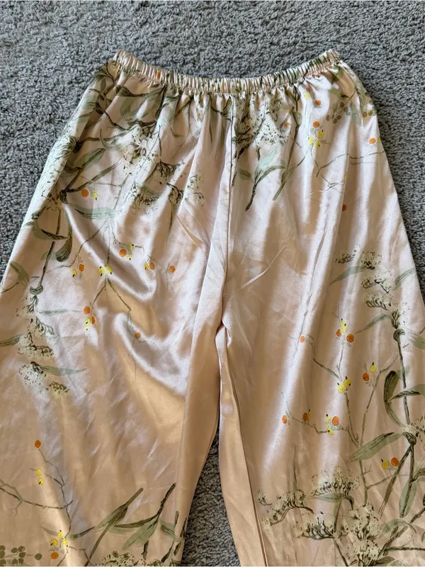 Blush Pink Floral Pajama Bottoms Size Large - Image 3