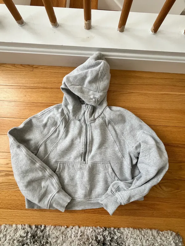Lululemon Cropped Sweatshirt Hooded - Image 2