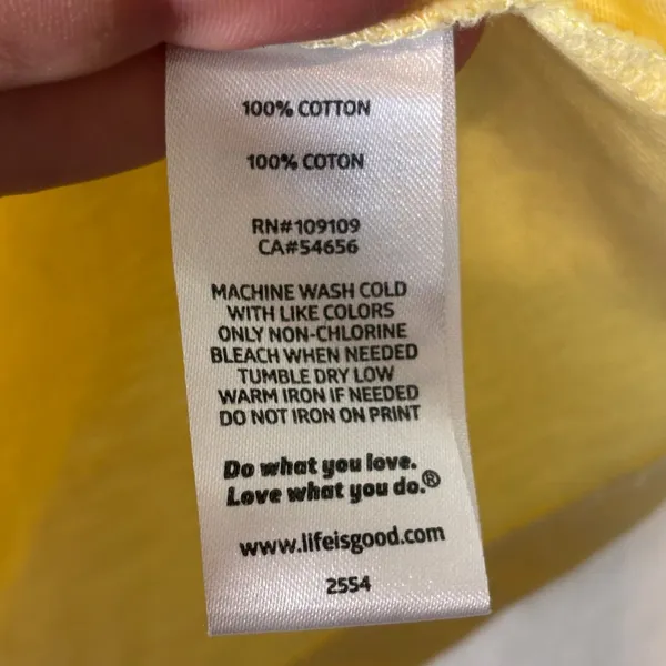 Life is Good Women's Size S Crusher Tee Yellow Floral Daisy Graphic T-Shirt - Image 6