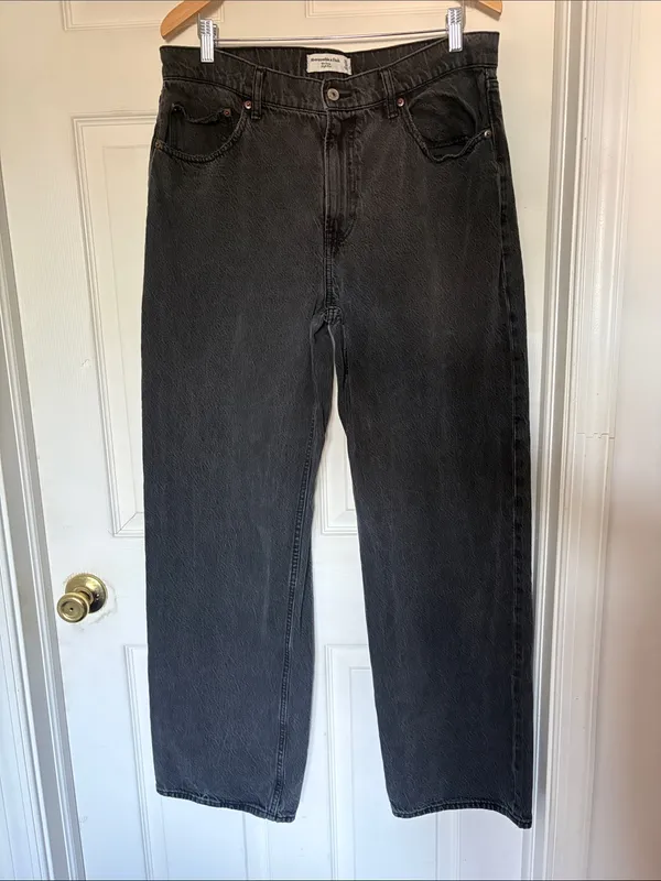 Abercrombie & Fitch The Loose High Rise Jeans Size 14L - Image 2