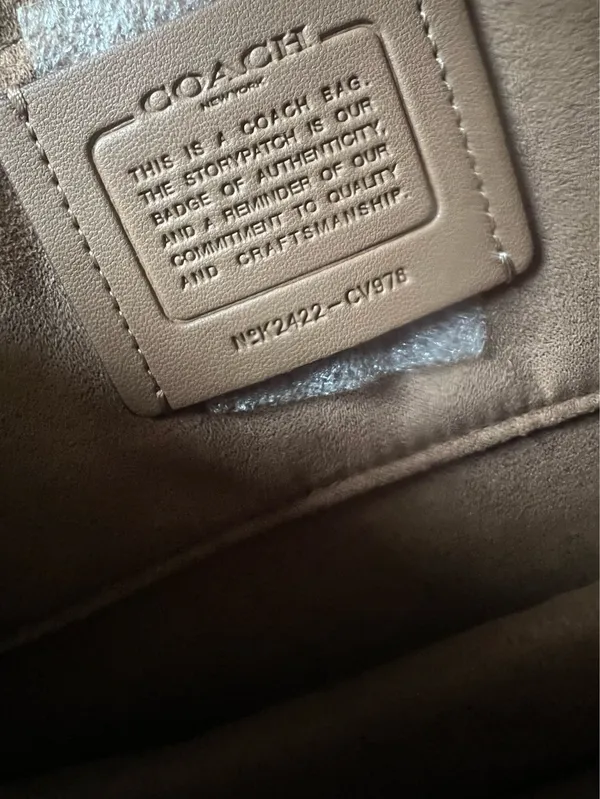 Coach Klare Crossbody Bag And Matching Card Holder - Image 2