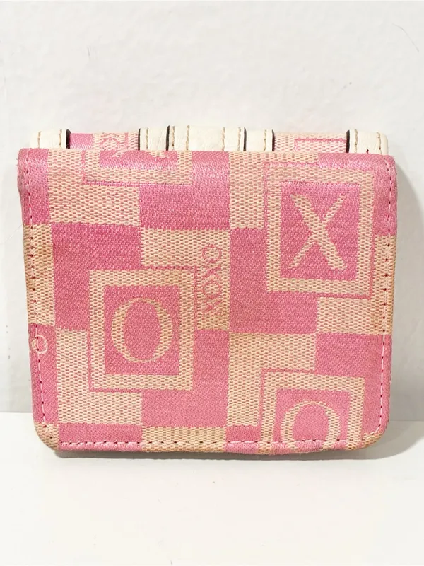 Vintage Pink Fabric XOXO Snap Closure Wallet Silver Hardware - Image 2