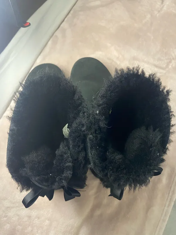 UGG Bailey Bow II Black Two Back Bow Size 9 Boots Australia Sheepskin Lined - Image 5