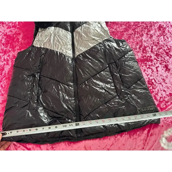 Calvin Klein Performance Puffer Vest Black Silver Chevron Quilted Women's XL - Image 11