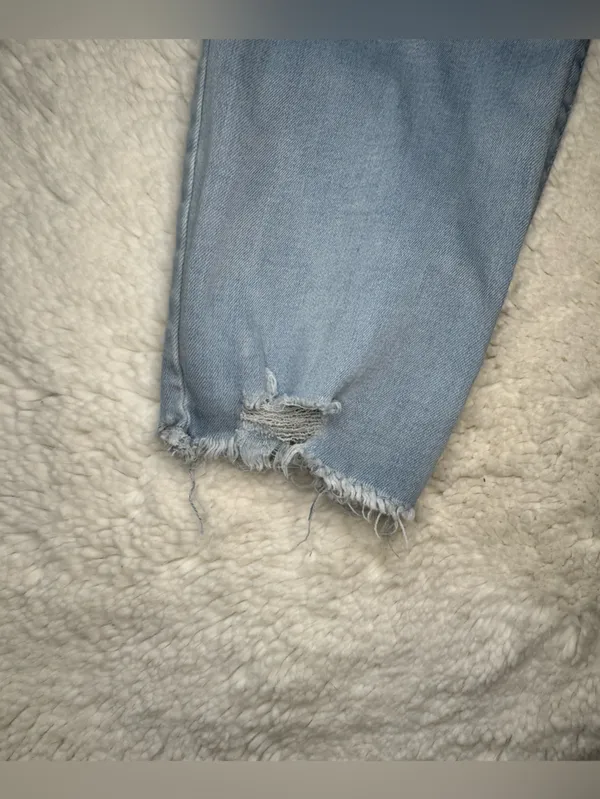 Kendall + Kylie The Babe Skinny Jeans Size 22 Light Wash Distressed - Image 7
